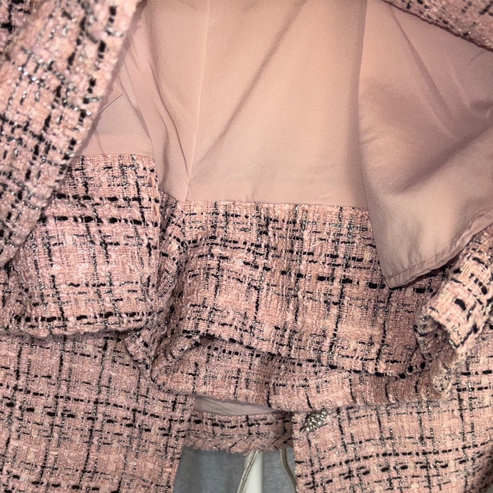 Brand New/Never worn Pink Tweed Blazer with & Crystal Accents buttons - Picture 8 of 17